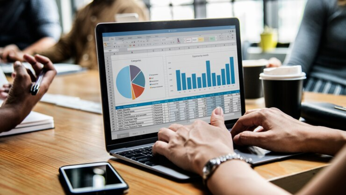 Excel Estratégico para Emprendedores: Herramientas claves para el éxito.